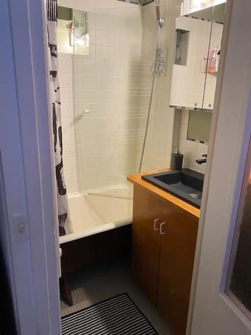 Appartement Charming Flat Parijs